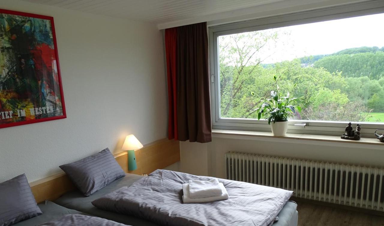 Ruhrpottpension Am Stoeter วิทเทน ภายนอก รูปภาพ