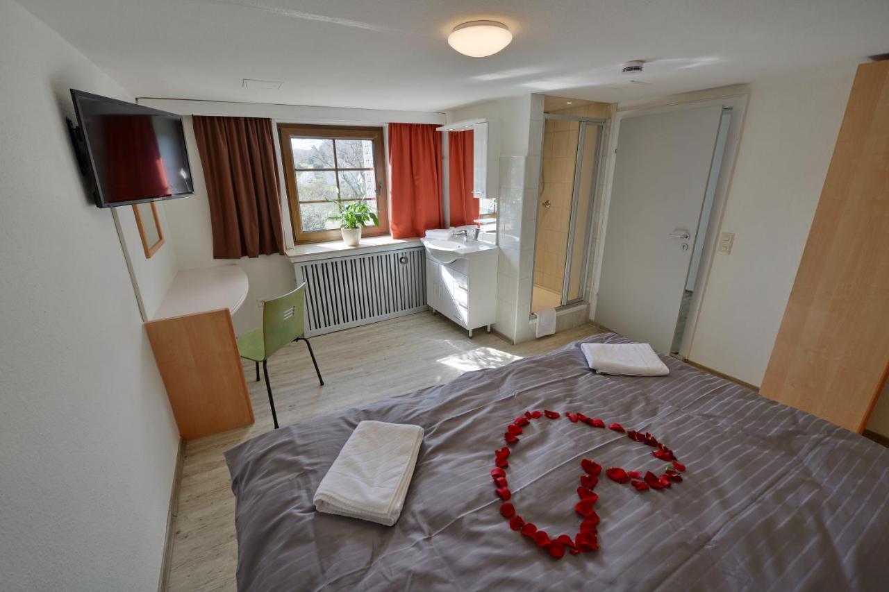 Ruhrpottpension Am Stoeter วิทเทน ภายนอก รูปภาพ